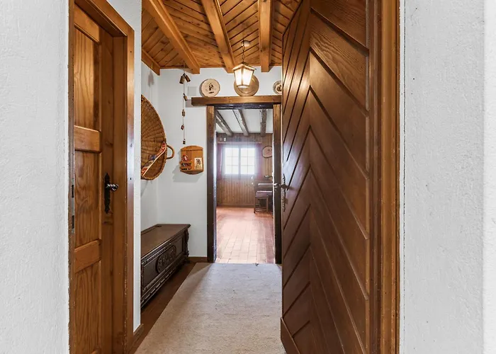 Familial Avec Vue Sur Les Alpes Et Le Lac, Sur Les Hauts De Montreux A *