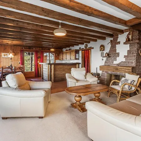 Chalet Familial Avec Vue Sur Les Alpes Et Le Lac, Sur Les Hauts De Montreux A *